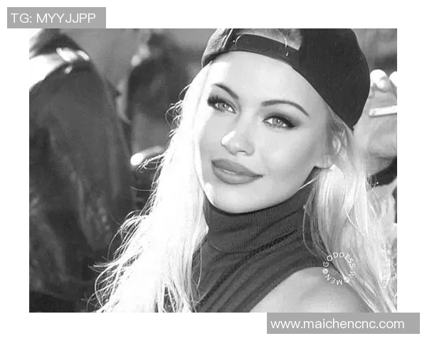 帕梅拉与足球明星之间的情感纠葛与合作历程揭秘