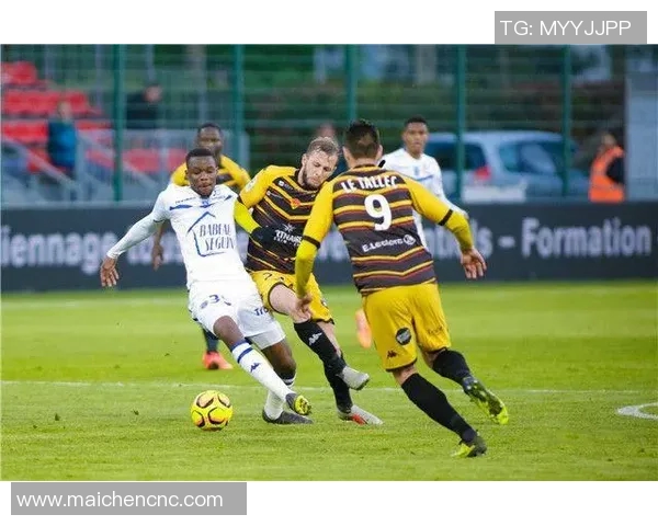 甘冈与奥尔良对决分析球队状态战术布置及胜负预测